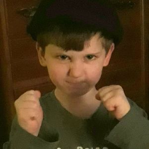 Meet your Posher, Holly